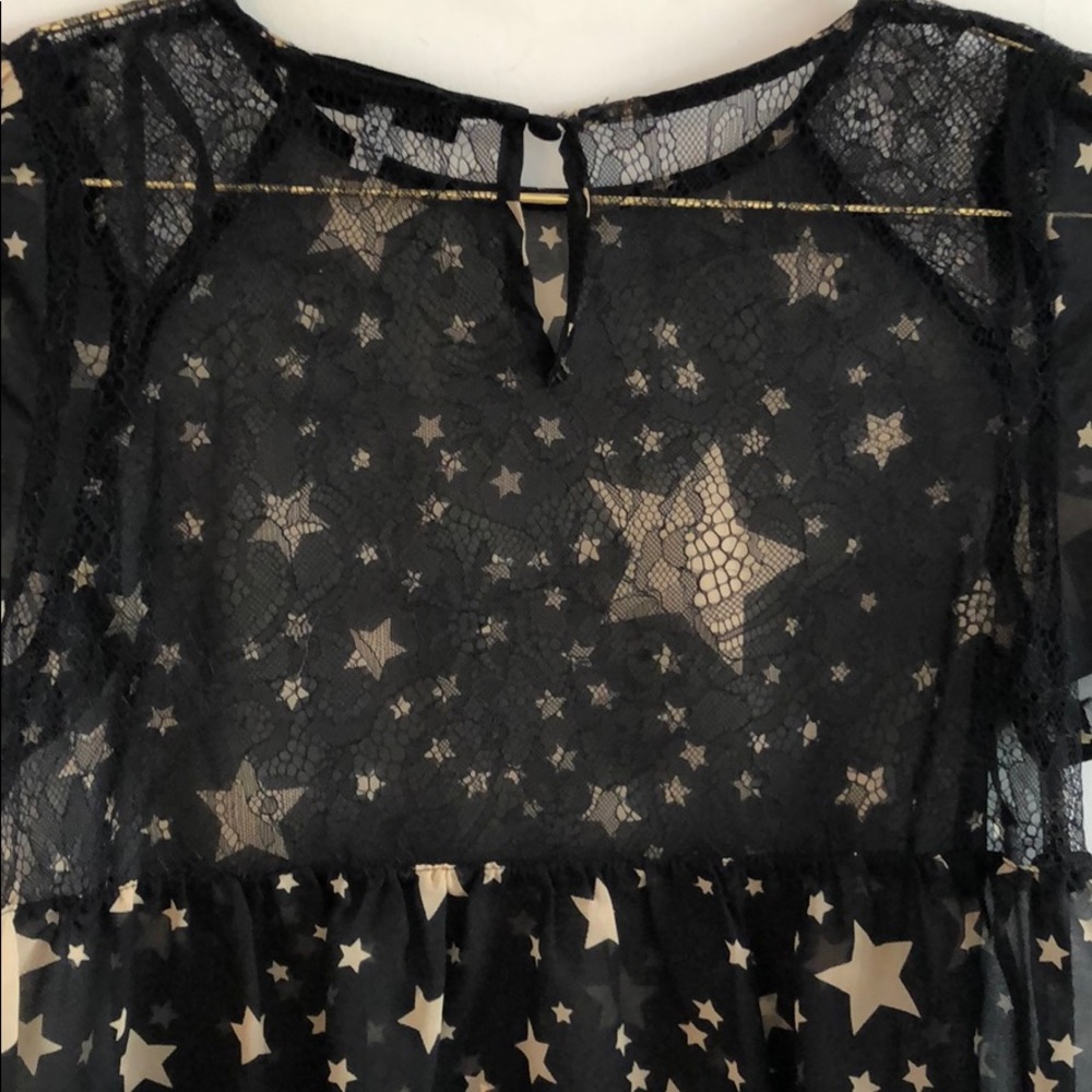 Star top. - Picture 2 of 5